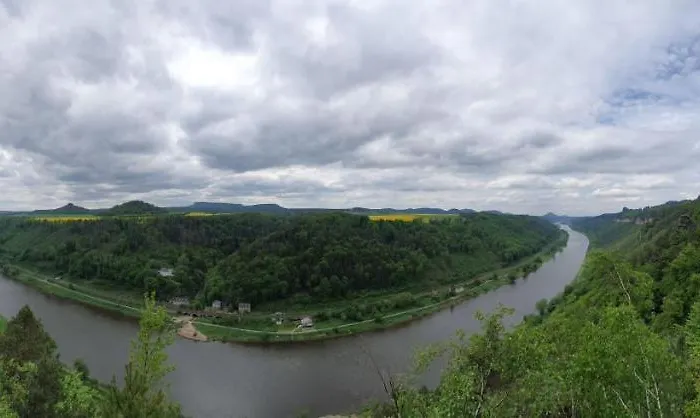 Apartment Ferienwohnung-wandersruh-oase-der-ruhe-am-malerweg-und-die-saechs-schweiz-direkt-vor-der-haustuer